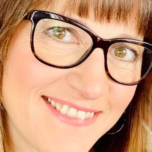 Meet your Posher, Kara